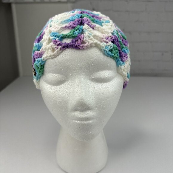 Handmade New Lacy Cloch Sugar 'n Cream in Beach‎ Ball Blue Knit Beanie - S/M - Picture 2 of 11